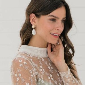 Kate & Mari Large Anne Earrings with Center Pearls